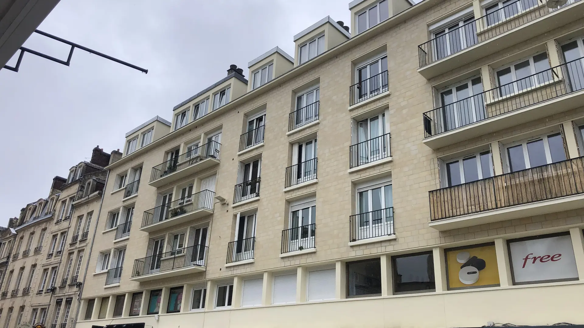 Réparation de façade - rue Saint Pierre - Caen